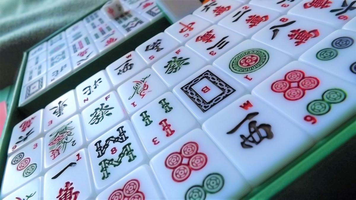 Mahjong tiles